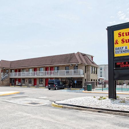 Studios And Suites 4 Less Battlefield Blvd Chesapeake Eksteriør billede